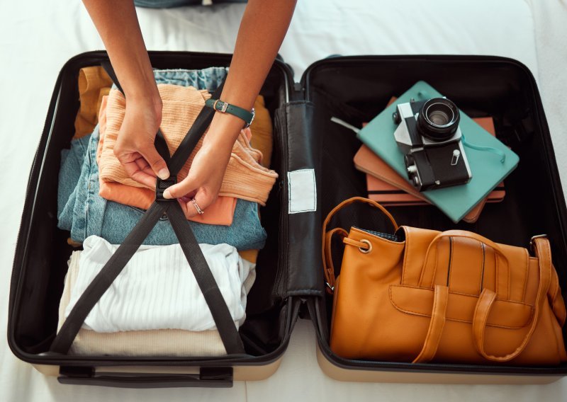 Jeste li isprobali ovu metodu pakiranja? Smanjuje kaos u koferu i štedi prostor