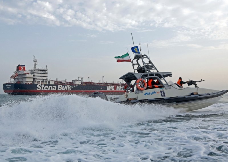 Iranska revolucionarna garda zaplijenila dva broda u tjesnacu, otkrili uvjet za pregovore: Spremni smo