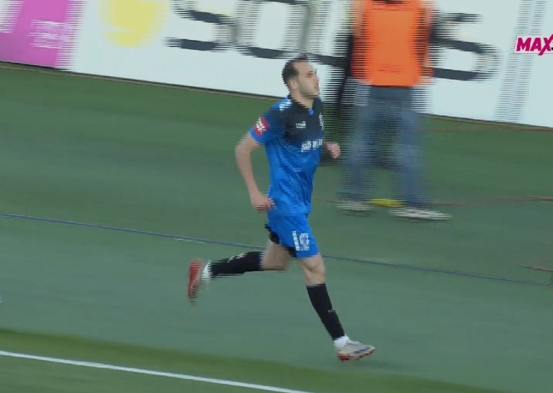 Pogledajte kako je Mamić zabio za vodstvo Varaždina. Imao je Zlomislić loptu na ruci, ali...