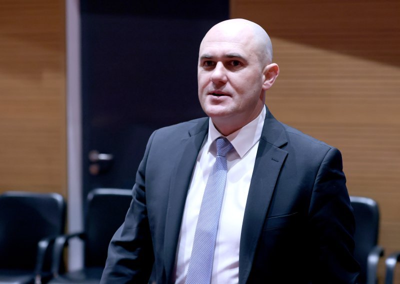 Glasine iz DP-a: 'Dabro uopće nije dao ostavku, Penava ga je smijenio 20. travnja'