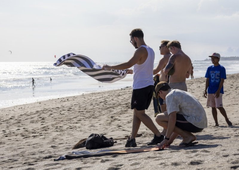 Milenijalci i Gen Z ga sve češće biraju: Novi trend je 'odmor u mrtvoj zoni'