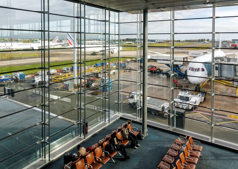 Fen za kosu ili upaljač: Zagrijavali senzore na meteorološkoj postaji, pa se kladili na rast temperature