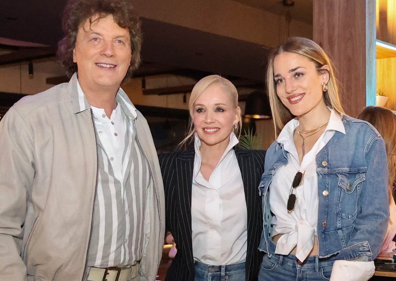 Fotografi ulovili Ivana Huljića u zanimljivom društvu dok je Jelena Rozga pozirala s Tončijem