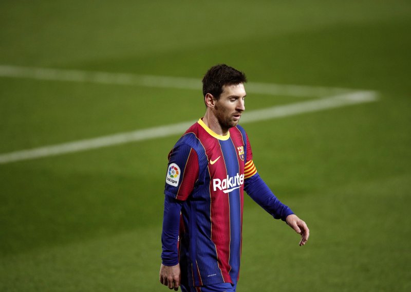 Lionel Messi više nije najtrofejniji u povijesti Barcelone