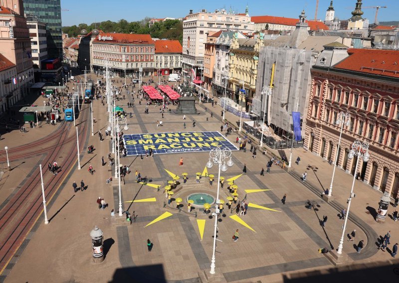 Aktivisti Greenpeacea 'ukrasili' Manduševac: Sunce je rješenje za skupe račune i energetsku krizu!