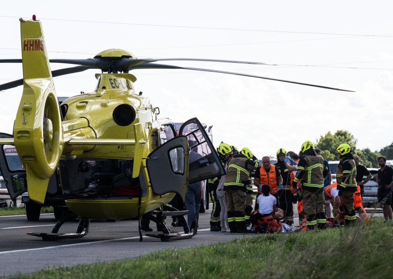 Teška nesreća na Cresu: Rezali lim da izvuku trudnicu iz vozila, odvezena helikopterom