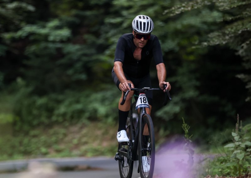 Policija snimila biciklista u prebrzoj vožnji: Čeka ga novčana kazna