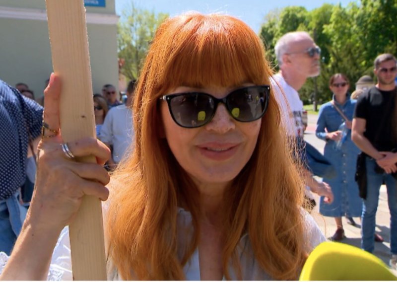 Eva Višnjić stigla iz Londona u Sisak: 'Ne znam stvarno što bih više rekla, u šoku sam'