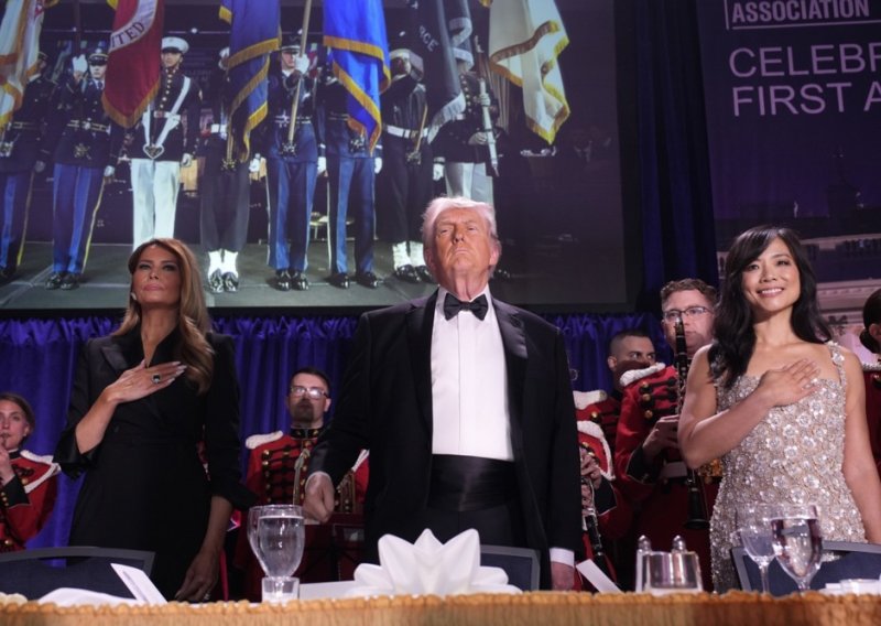 Muškarac pucao sačmaricom u Bijeloj kući, Trump i Melania evakuirani