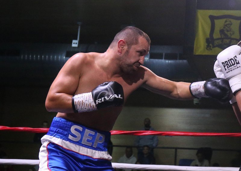 Vaso uoči borbe prozvao Hrvata, sada mu je stigao brutalan odgovor