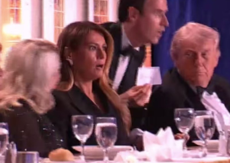 Melania Trump 'skamenjena' od straha; izraz njezina lica rekao je sve