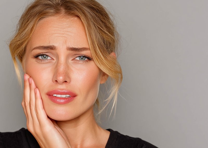 'Ozempic lice' sve je veći problem, a Vichy na njemu gradi carstvo od milijardu eura i okreće se muškarcima