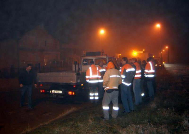 Zbog prosvjeda policija čuva slavonskobrodskog gradonačelnika