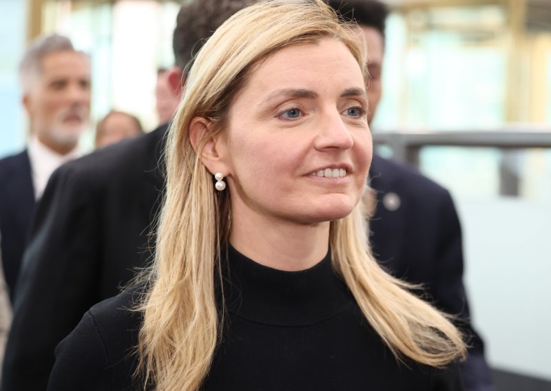 Tko je Trumpova diplomatkinja koja izaziva EU: Križarka slobode ili MAGA-ina provokatorica?