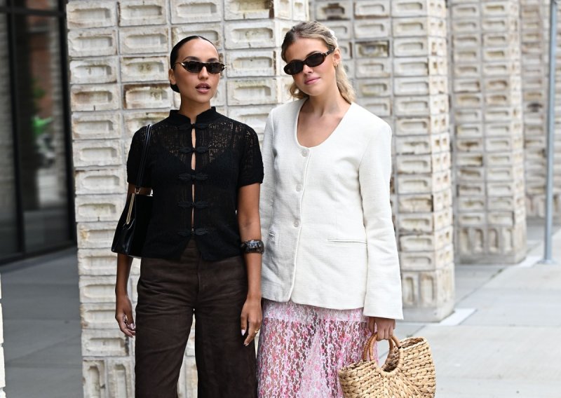 Ili ih volite ili mrzite: Capri hlače su se vratile, a uz ove cipele čine savršen spoj