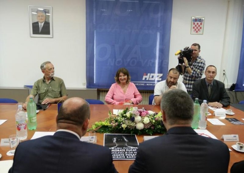 'Razgovarali bismo i s Milanovićem, ali kooperativan je Karamarko'