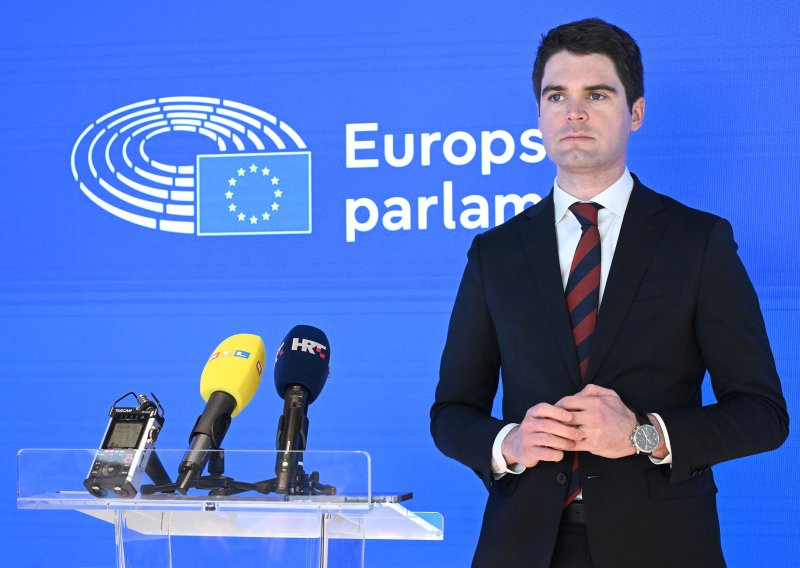 Ressler o izložbi: 'Pogrešno je instrumentalizirati Jasenovac u dnevnopolitičke svrhe'