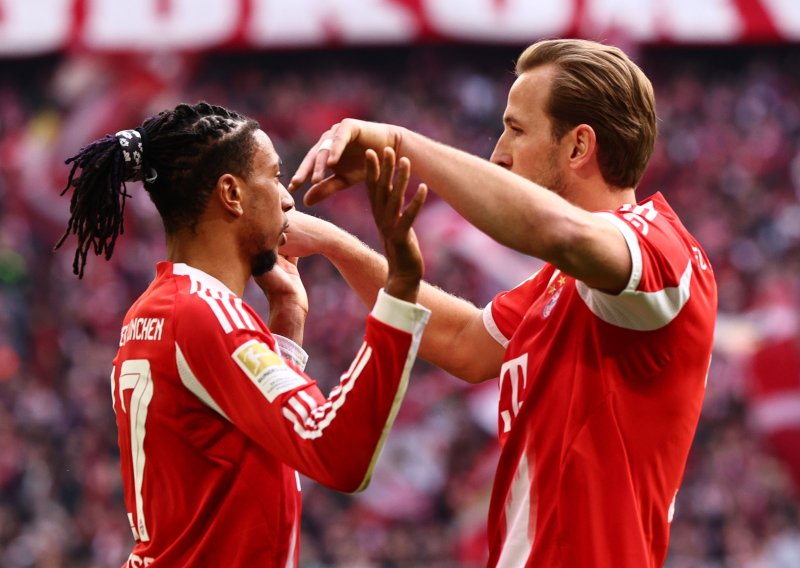 Kakav je Olise majstor! Pogledajte novu golčinu Bayernova dragulja