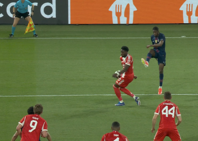 Je li Bayern oštećen protiv PSG-a? Oglasio se i slavni sudac