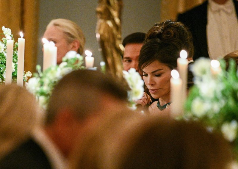 Zasjenila sve u Bijeloj kući: Lauren Sanchez opet pod povećalom zbog raskošnog dekoltea