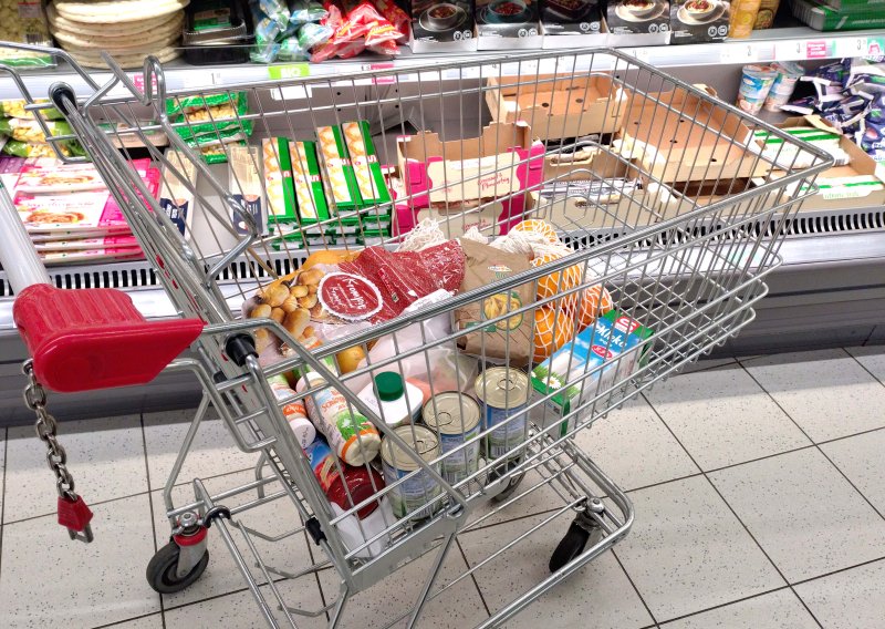 Splasnulo raspoloženje: Građani i poduzeća sve pesimističniji, očekuju veću nezaposlenost i više cijene