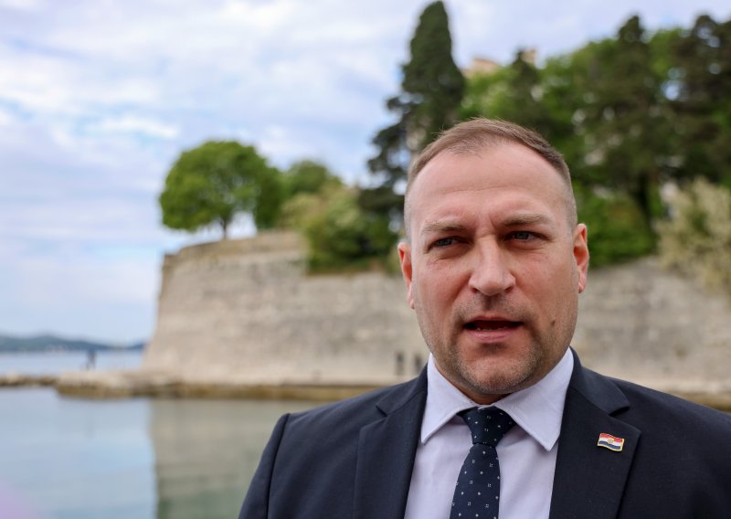 Vlajčić u obilasku sanacije šuma: Trajati će još nekoliko mjeseci?