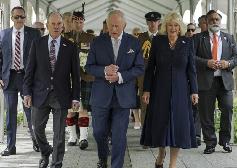 Kralj Charles i kraljica Camilla odali počast žrtvama u New Yorku