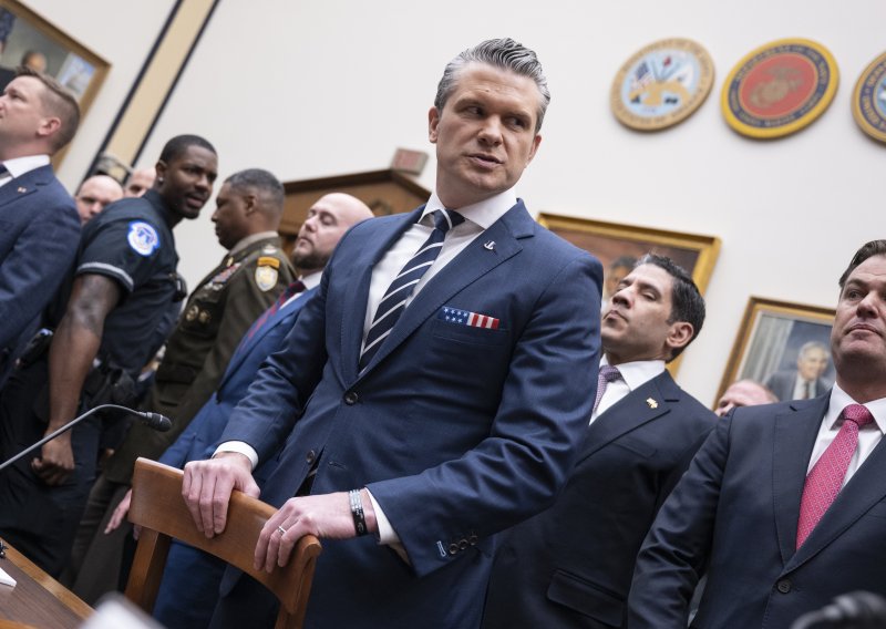 Kaotično saslušanje u Kongresu: Hegseth izgubio kontrolu i pokazao svoje pravo lice