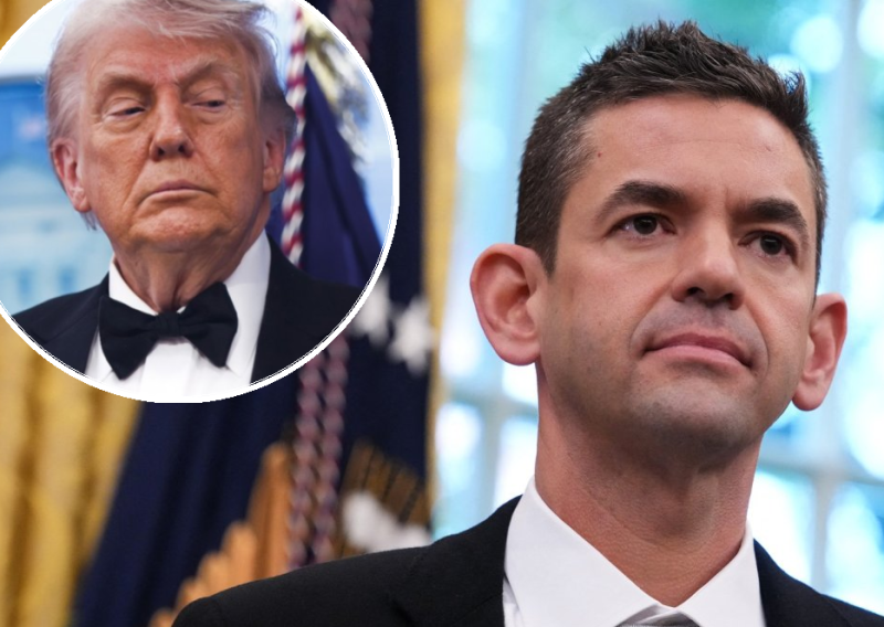 Ispad u Bijeloj kući: Trump javno ismijao šefa NASA-e zbog veličine ušiju