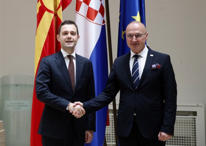 Makedonski ministar u Zagrebu: Od EU-a tražimo poštovanje