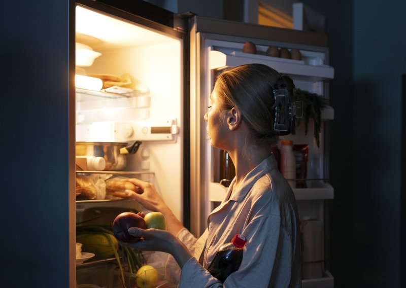 Odlazak u krevet praznog želuca: Zašto je to zapravo najgora usluga koju možete napraviti svom tijelu