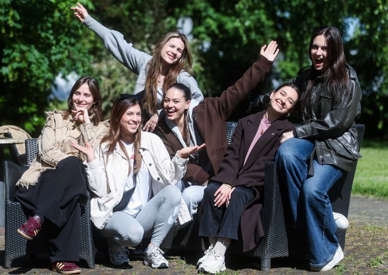 Grupa Lelek otputovala na Eurosong uz emotivne zagrljaje s partnerima i obitelji