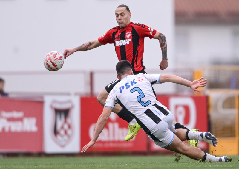 Pogledajte kako je sjajni Ivan Šaranić s dva nova gola odveo nogometaše Sesveta do pobjede