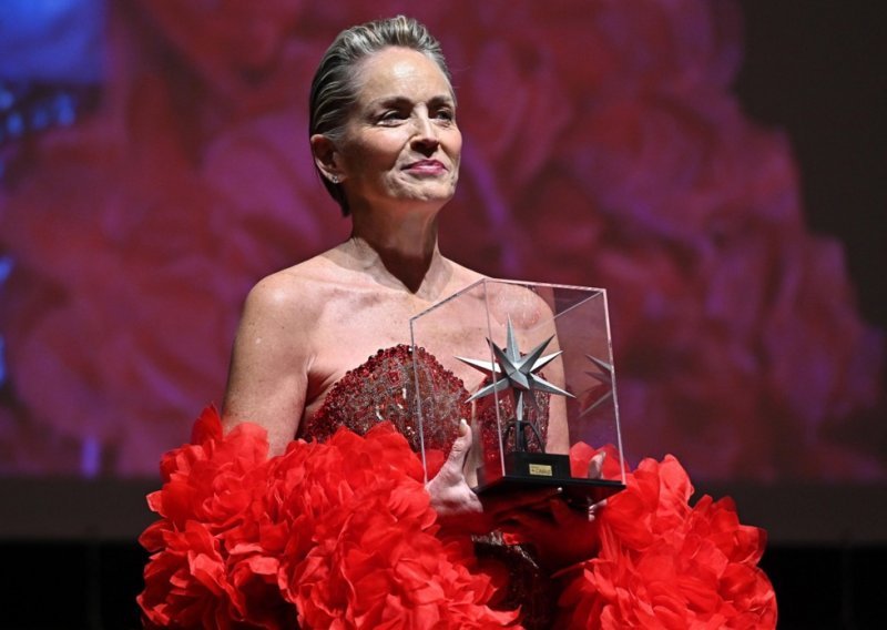 Sharon Stone tuguje: Preminuo joj je brat s kojim je često bila na crvenom tepihu