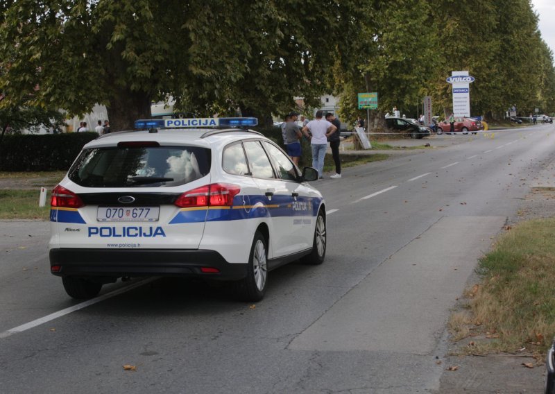 Užas kod Županje: Jedna osoba poginula, druga helikopterom prevezena u bolnicu
