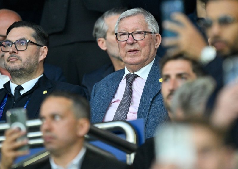 Sir Alexu Fergusonu pozlilo pred najveći engleski derbi, odmah prevezen u bolnicu