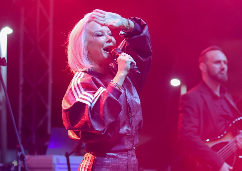 Maja Šuput otkrila s kim se prvi put poljubila i nasmijala sve okupljene