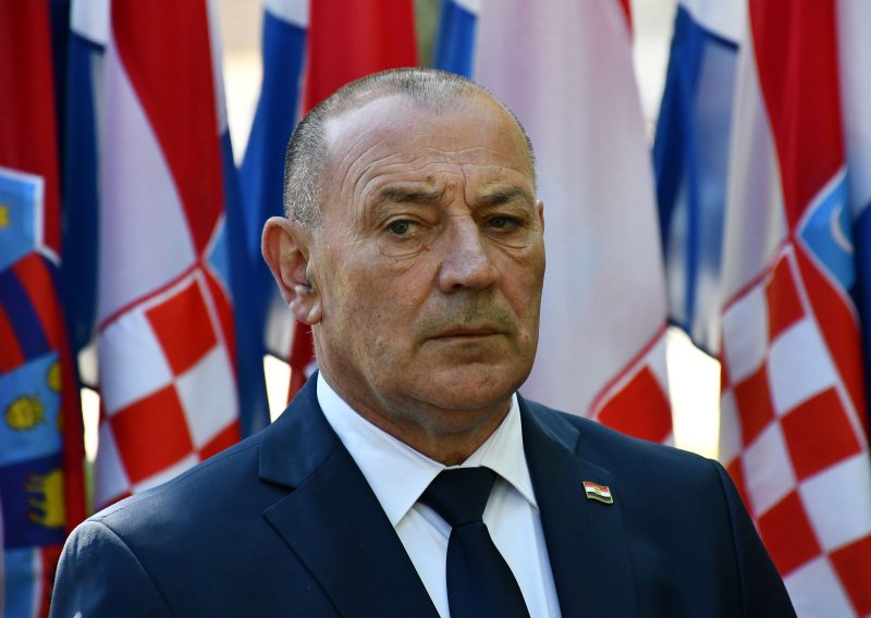 Medved na spomen 402 poginule djece u Domovinskom ratu: 'Nepopravljivo i neoprostivo'