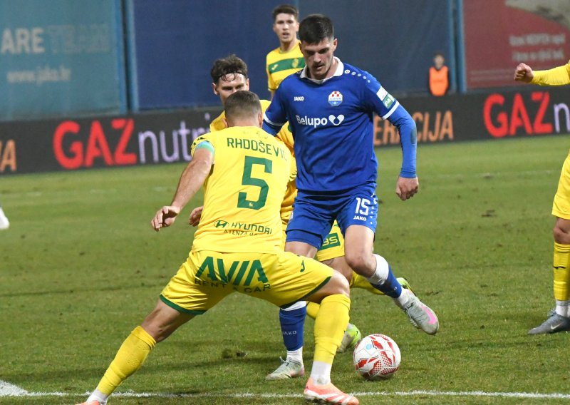 Od 18:00: Istra i Slaven traže prekid loše forme, stigli sastavi
