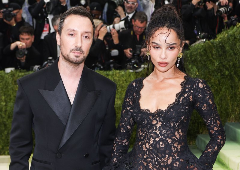 Zoë Kravitz bez Harryja Stylesa i zaručničkog prstena: Jedan detalj odmah je pokrenuo komentare