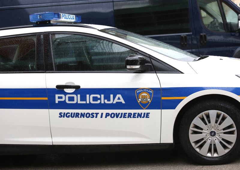 Mladić na zagrebačkoj Peščenici pokušao ubiti člana obitelji, uhićen je