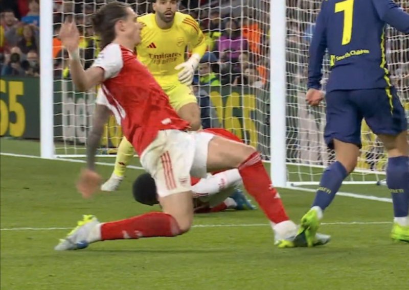 Velika drama na Emiratesu: Evo zašto nije dosuđen penal za Atletico protiv Arsenala