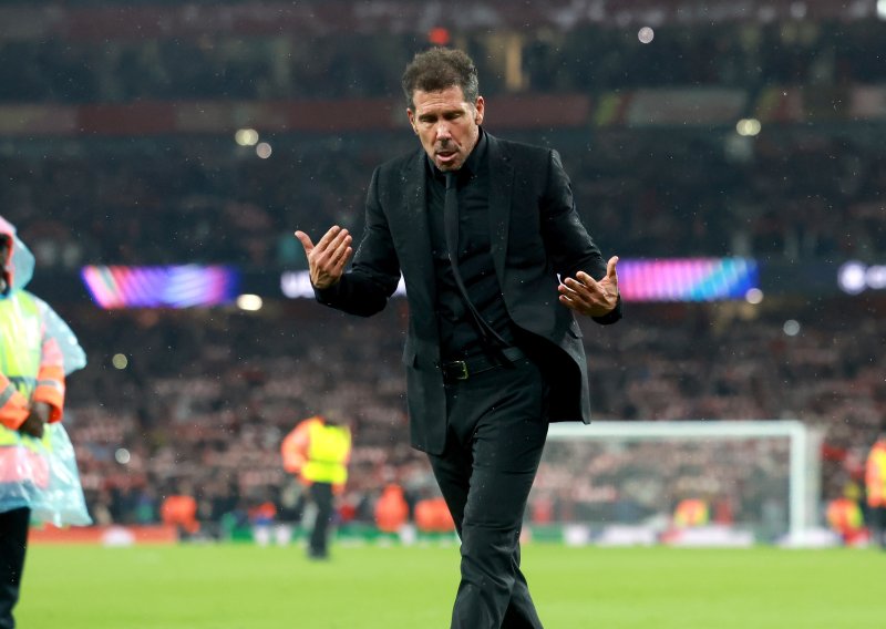 Simeone razbjesnio navijače Arsenala: Kamere su snimile što je napravio nakon utakmice