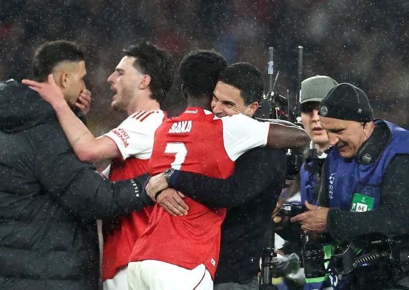 Arteta otkrio zašto se ispričao igračima Arsenala prije utakmice: Posebno je pohvalio jednog igrača