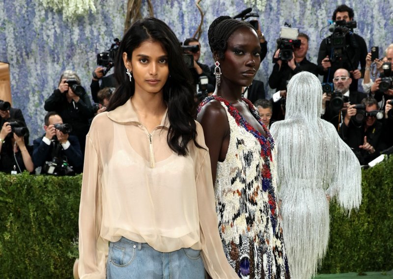 Chanel na udaru javnosti nakon Met Gale: 'Odjenuli su je kao da ide po kavu'