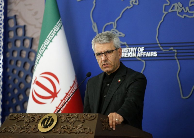 Iran oprezno: 'Još uvijek pregledavamo američki prijedlog'