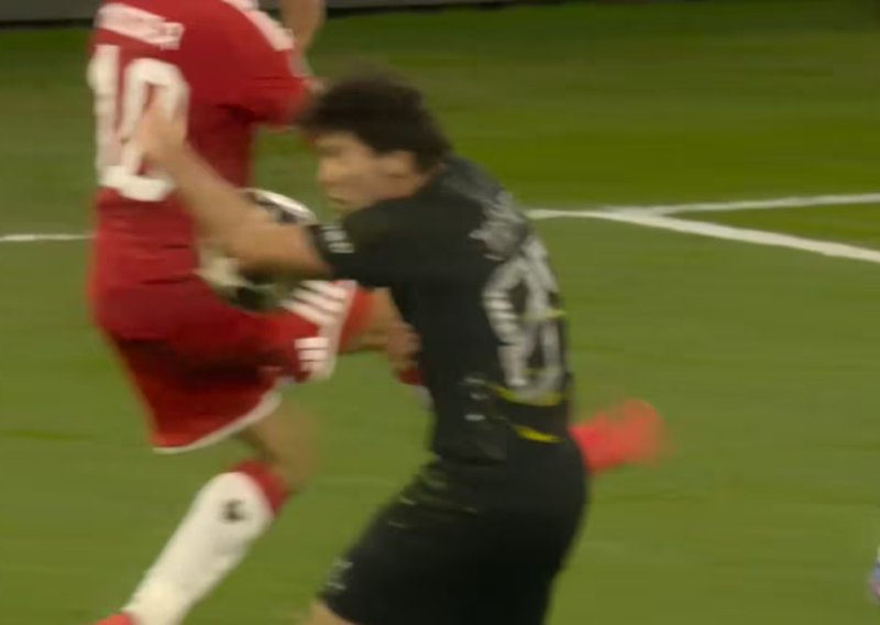 Bayern tražio penal i crveni karton, ali sudački ekspert tvrdi: Sudac je bio u pravu