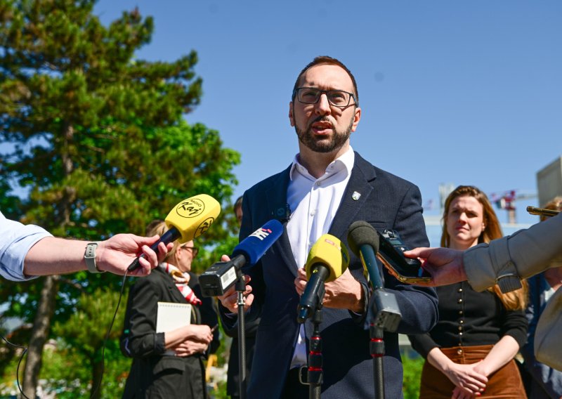 Tomašević otvorio radove na novoj prometnici: ‘Značajno će rasteretiti Dubravu i Sesvete’