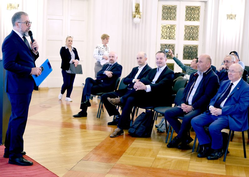 Tuđman, branitelji i vlada demokratskog jedinstva ključni za nezavisnost