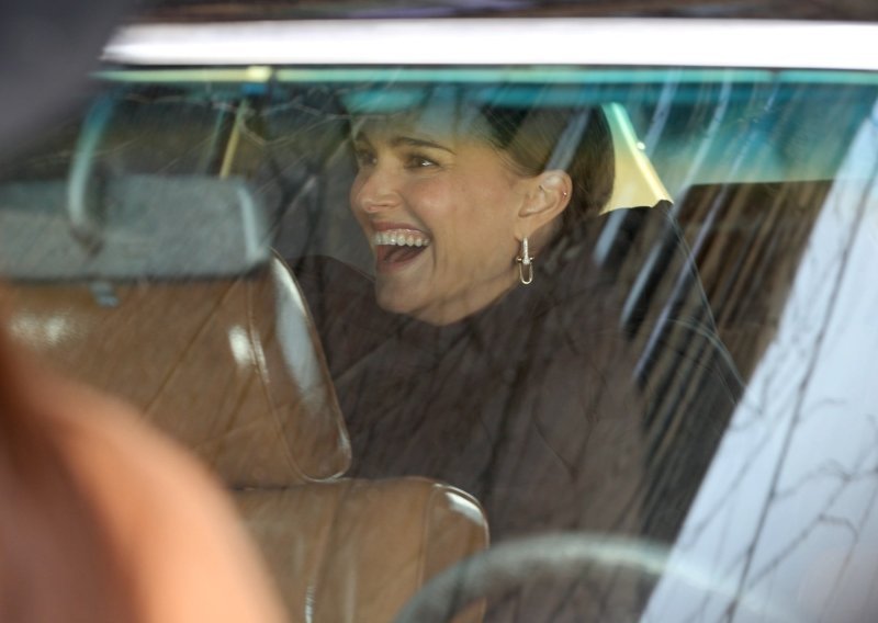 Natalie Portman objavila rijetke prizore privatnog života u Parizu